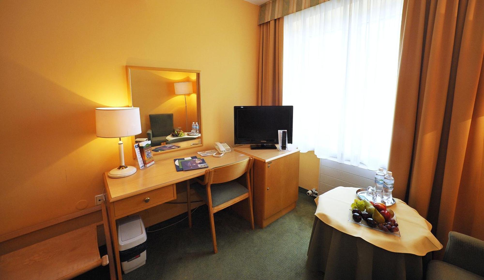 Hotel Sport Bełchatów 部屋 写真