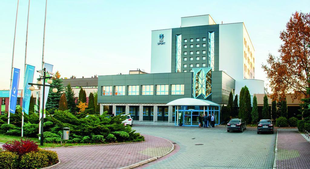 Hotel Sport Bełchatów エクステリア 写真