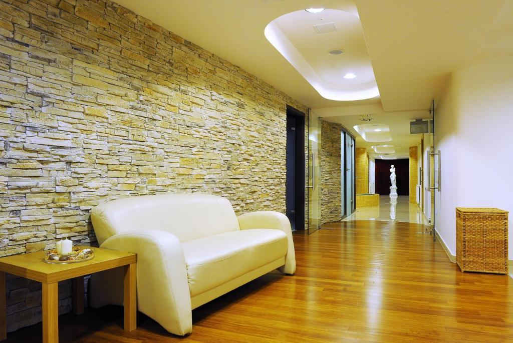 Hotel Sport Bełchatów エクステリア 写真